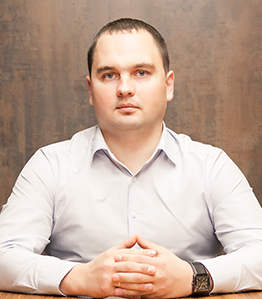 Александр Исаев