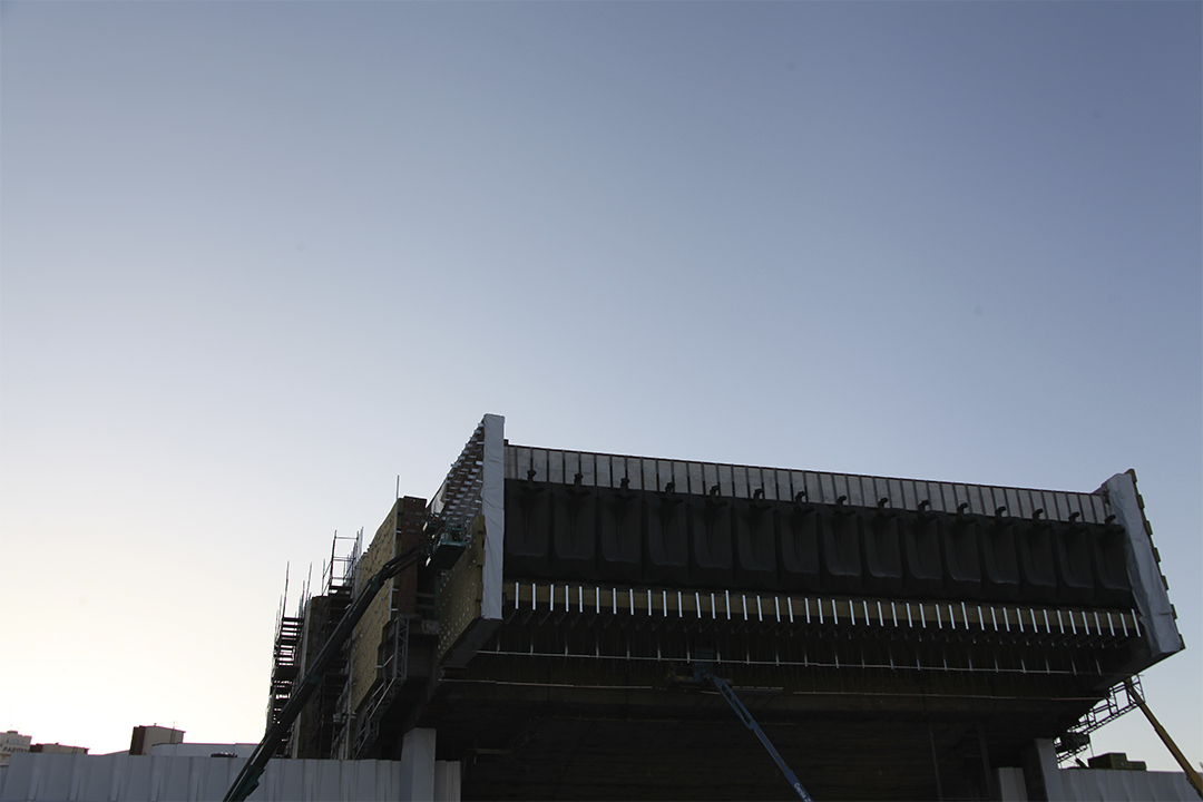 Реконструкция кинотеатра «Москва»: фасадные системы на крепеже ЕКТ