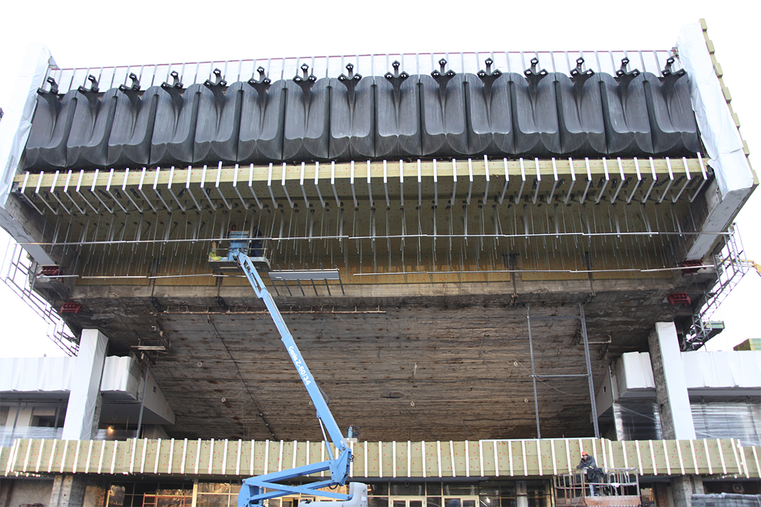 Реконструкция кинотеатра «Москва»: фасадные системы на крепеже ЕКТ